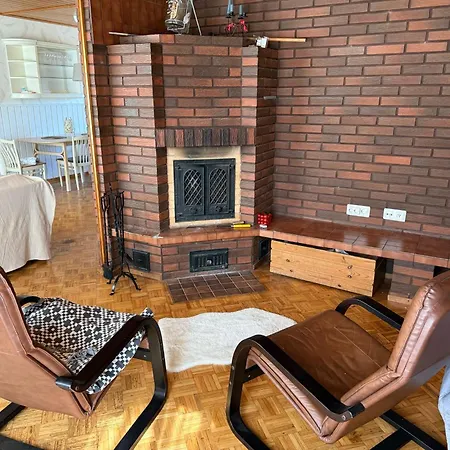 Spacious Family House - Sauna, Hot Tub & Grill Hut *
