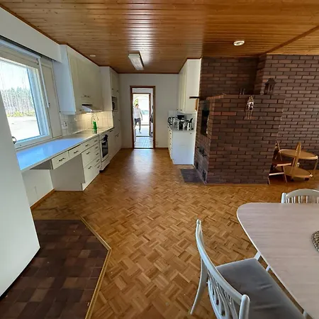 Spacious Family House - Sauna, Hot Tub & Grill Hut * Varkaus