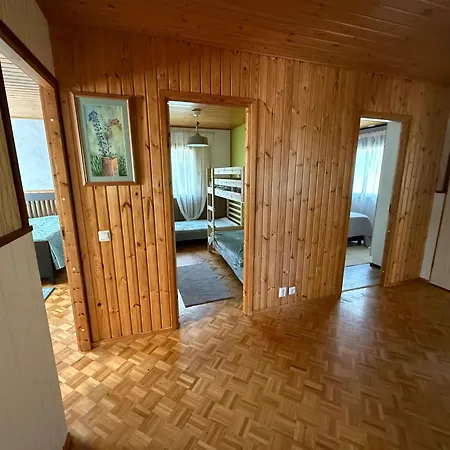 Spacious Family House - Sauna, Hot Tub & Grill Hut Сasa de vacaciones *