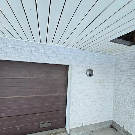 Spacious Family House - Sauna, Hot Tub & Grill Hut